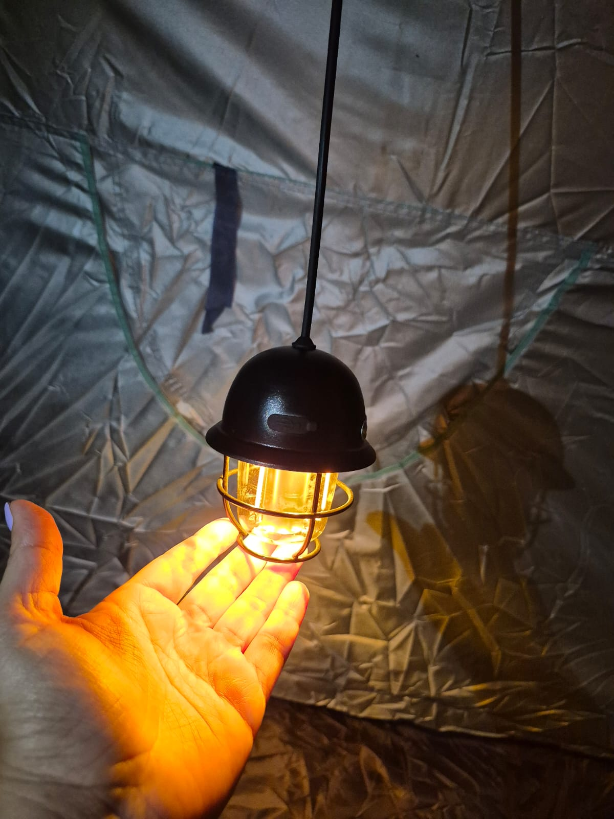 🤑 ¡Oferta Brillante x2! Lámparas Retro LED por solo $99.990 💡 🔋 Recargables 🚨 Para emergencias 🏕️ Para aventuras